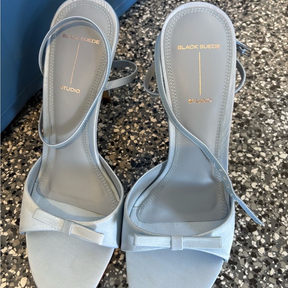 Bundle Heels - Picture 3 of 10